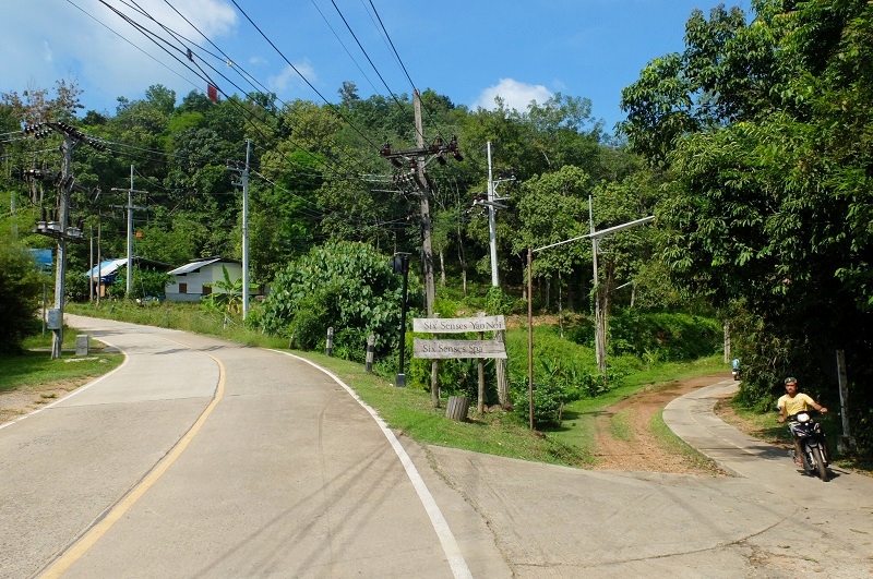 Leaving Six Senses on our bike journey 